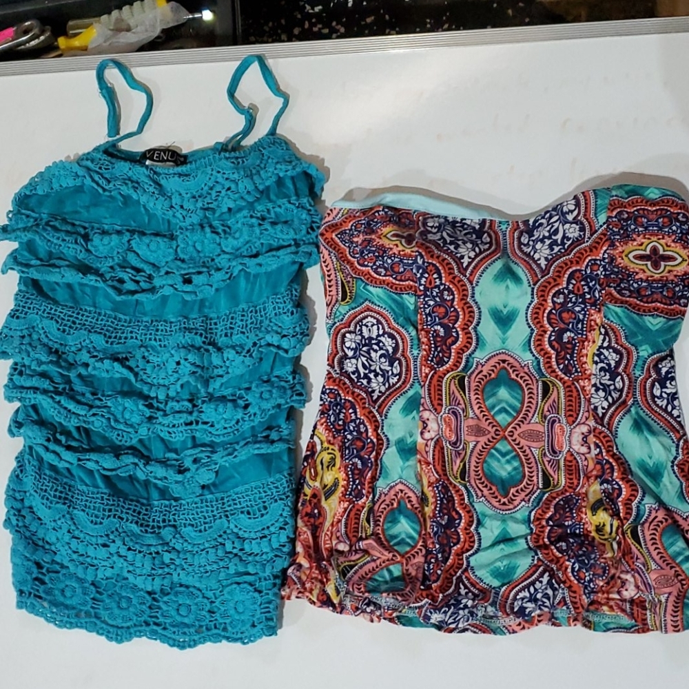 2 Venus Tops